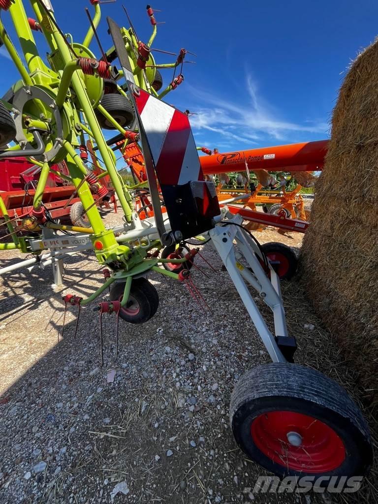 CLAAS Volto 900 T Rakes and tedders