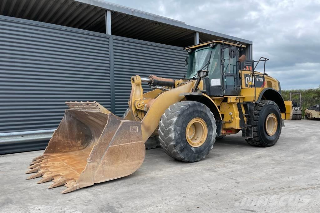 CAT 972M Wheel loaders