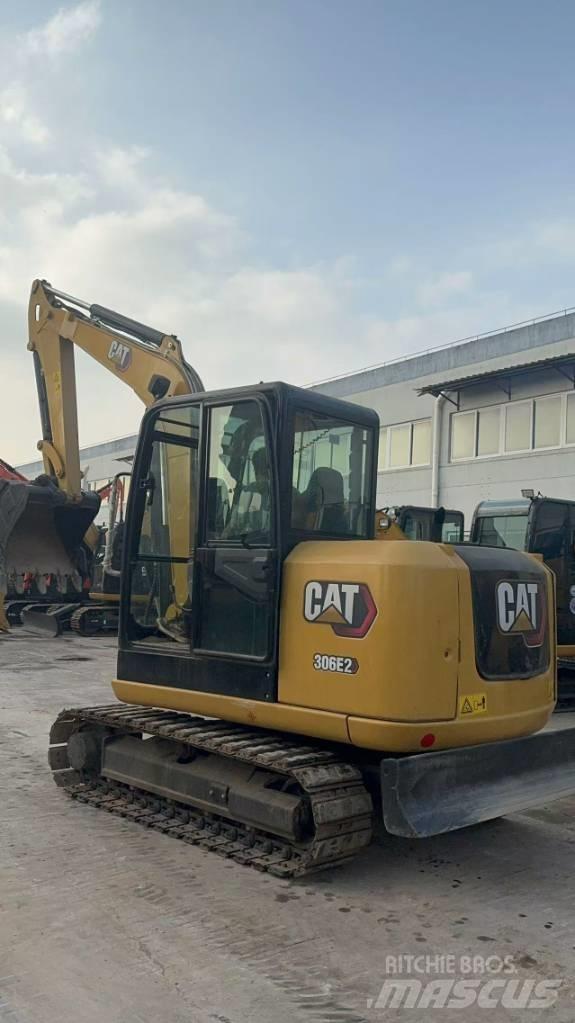 CAT 306 Mini excavators < 7t