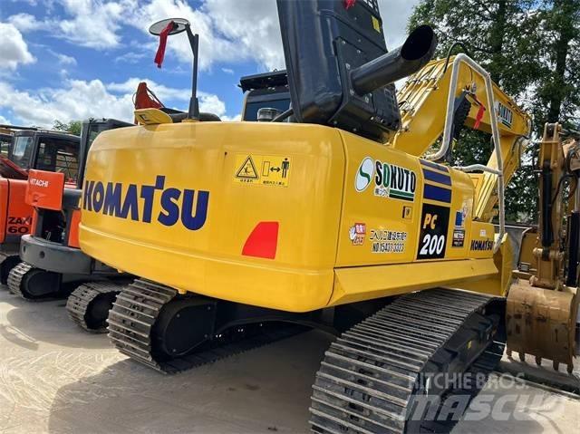 Komatsu PC 200-8 Crawler excavators