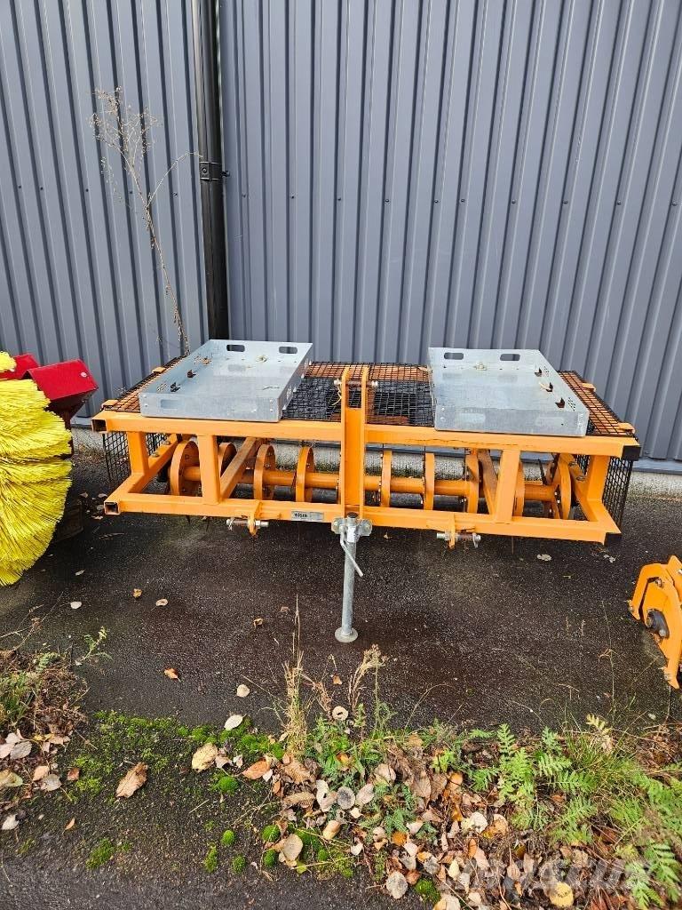 Sisis Multislit 1500 Aerators and dethatchers