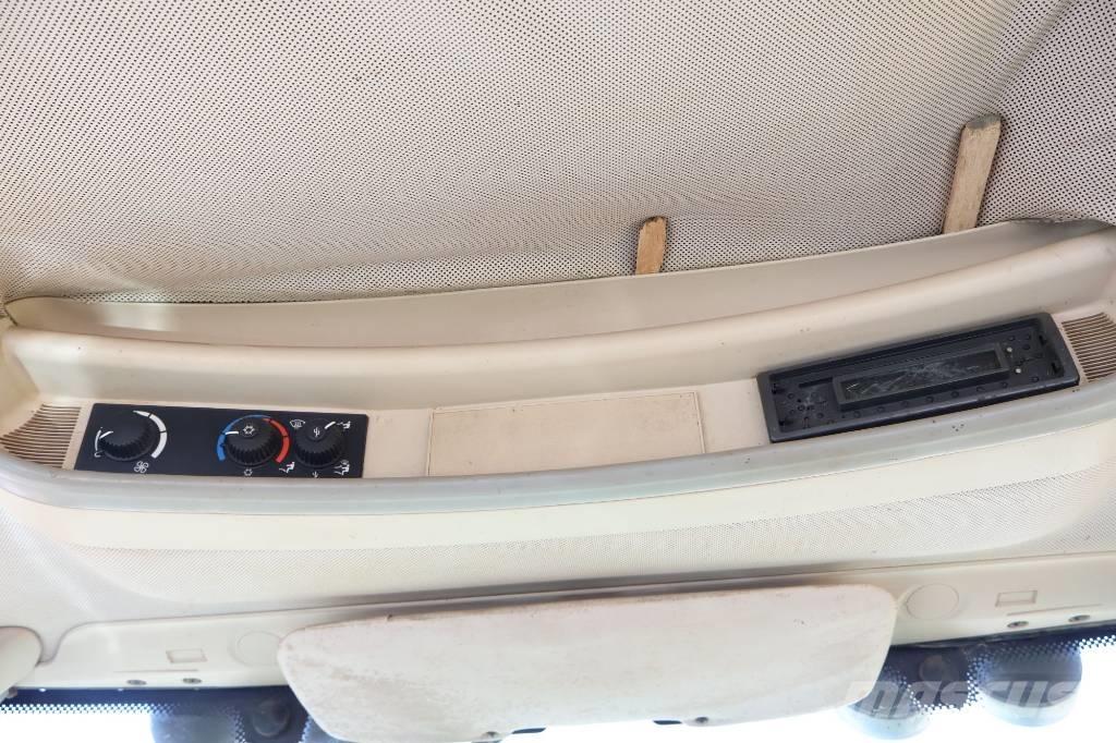 John Deere 6830 Tractors