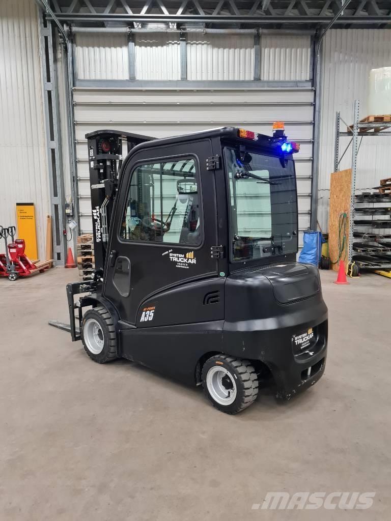 Hangcha CPD35-AC4 Electric forklift trucks