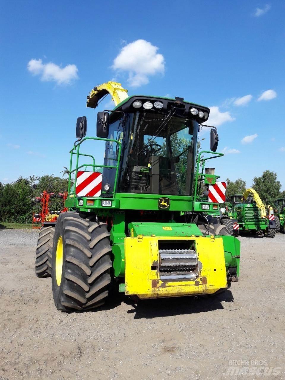 John Deere 7350 Self-propelled foragers