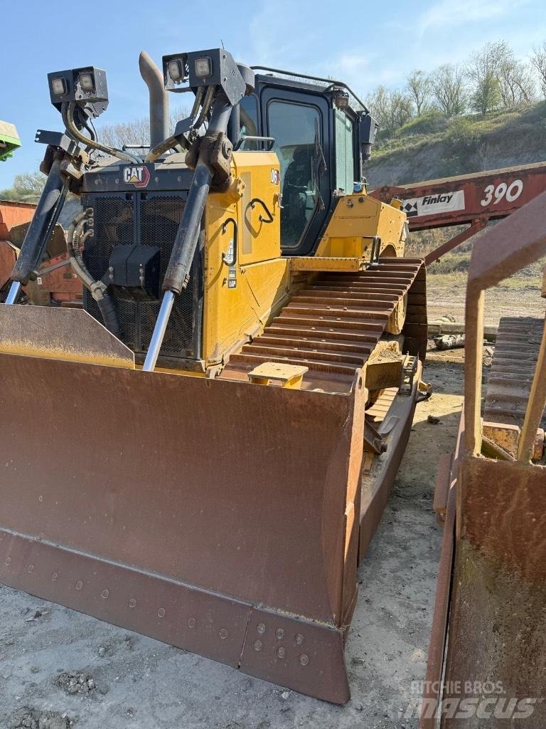 CAT D 6 T LGP Crawler dozers
