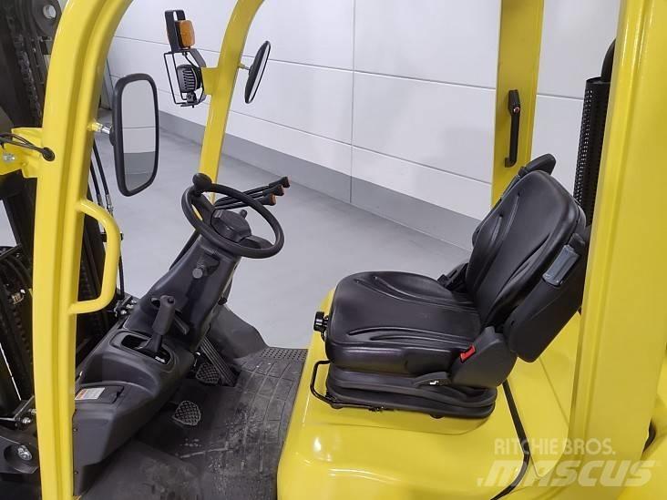 Hyster H3.0UT Diesel trucks