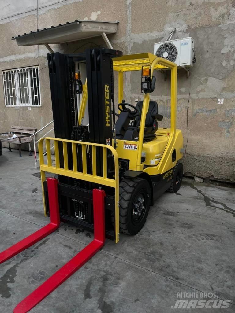 Hyster H3.0UT Diesel trucks