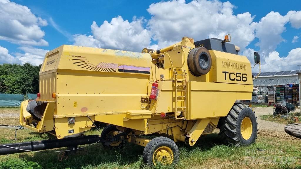New Holland TC 56 Combine harvesters
