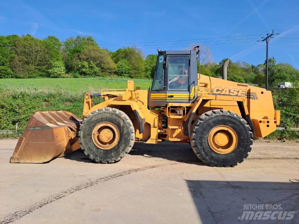 CASE 821 B Wheel loaders