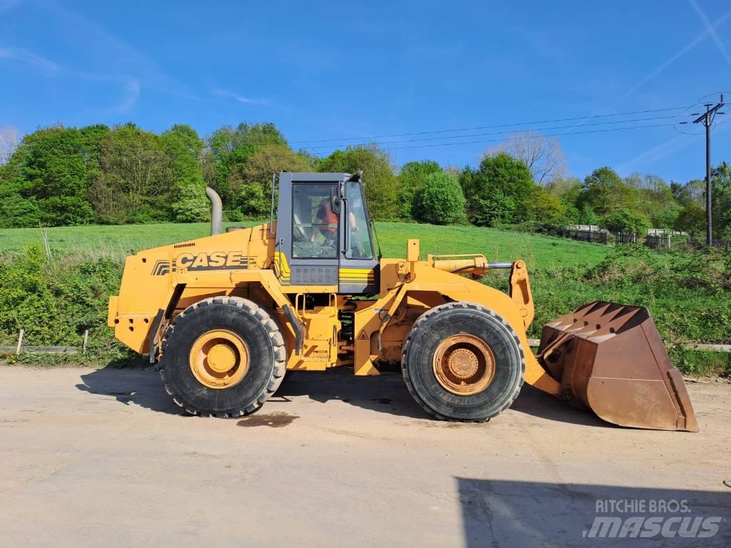 CASE 821 B Wheel loaders