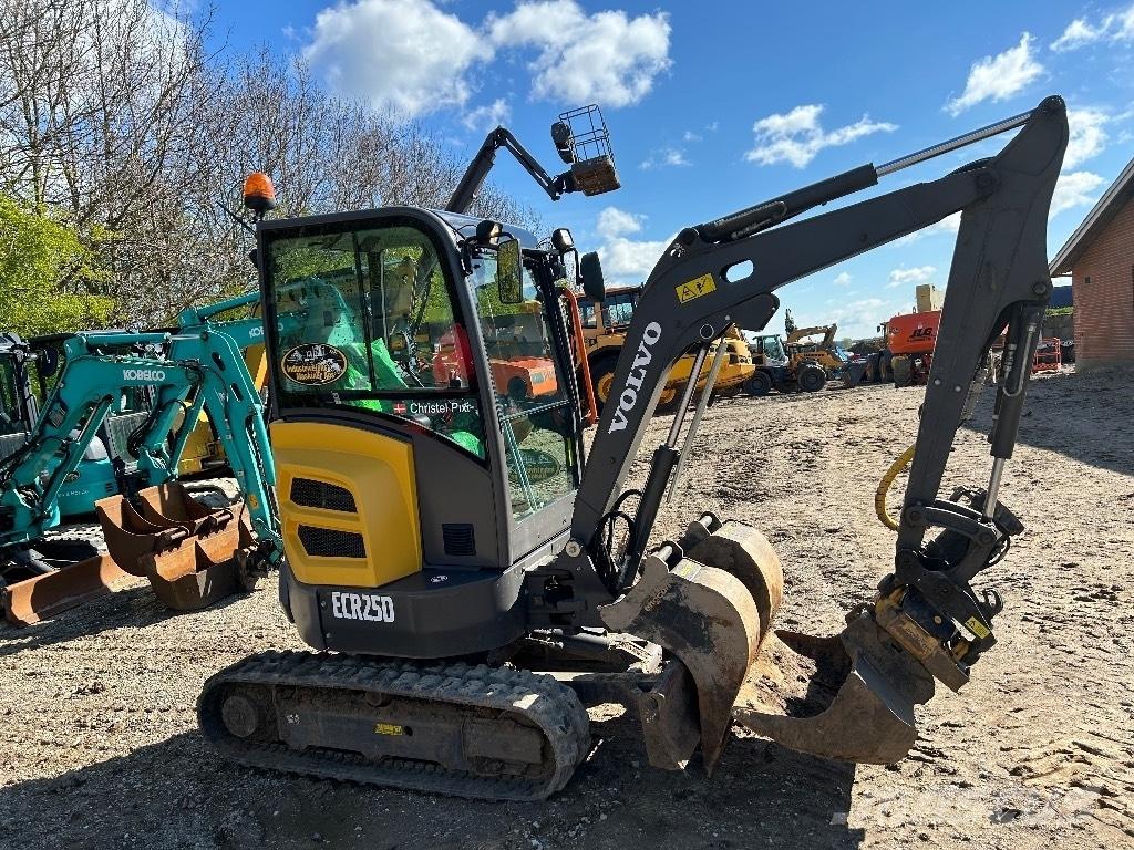 Volvo ECR 25 D Mini excavators < 7t