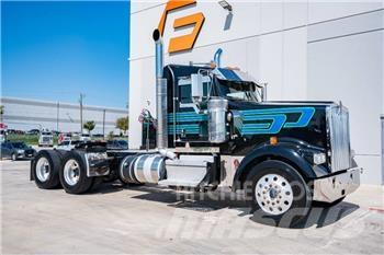Kenworth W 900 Truck Tractor Units