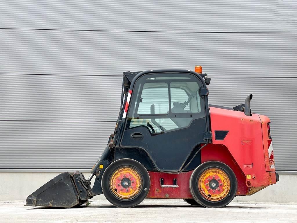 JCB R260 Skidders