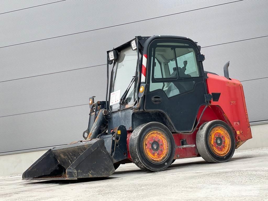 JCB R260 Skidders