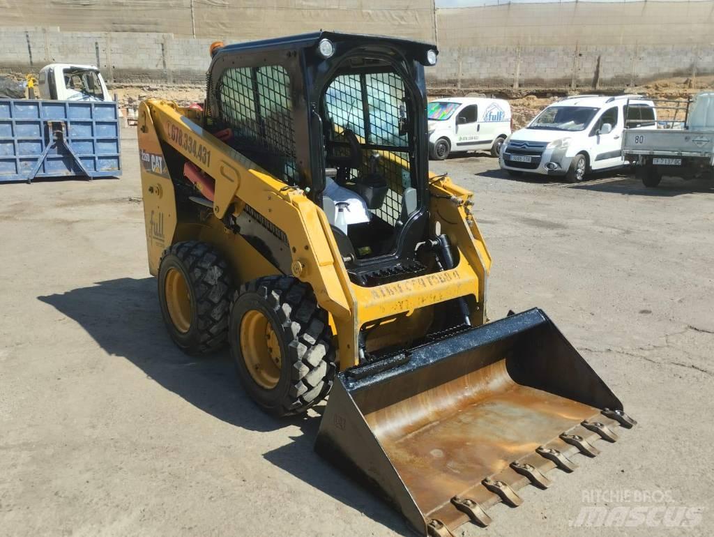 CAT 226 D Skid steer loaders
