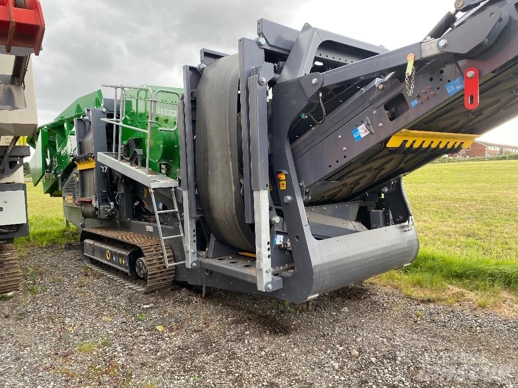 McCloskey R105 Mobile screeners