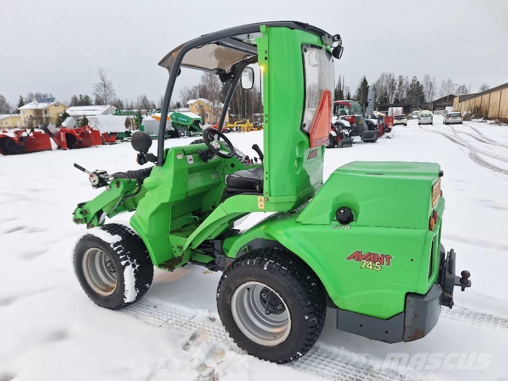 Avant 745 Multi purpose loaders