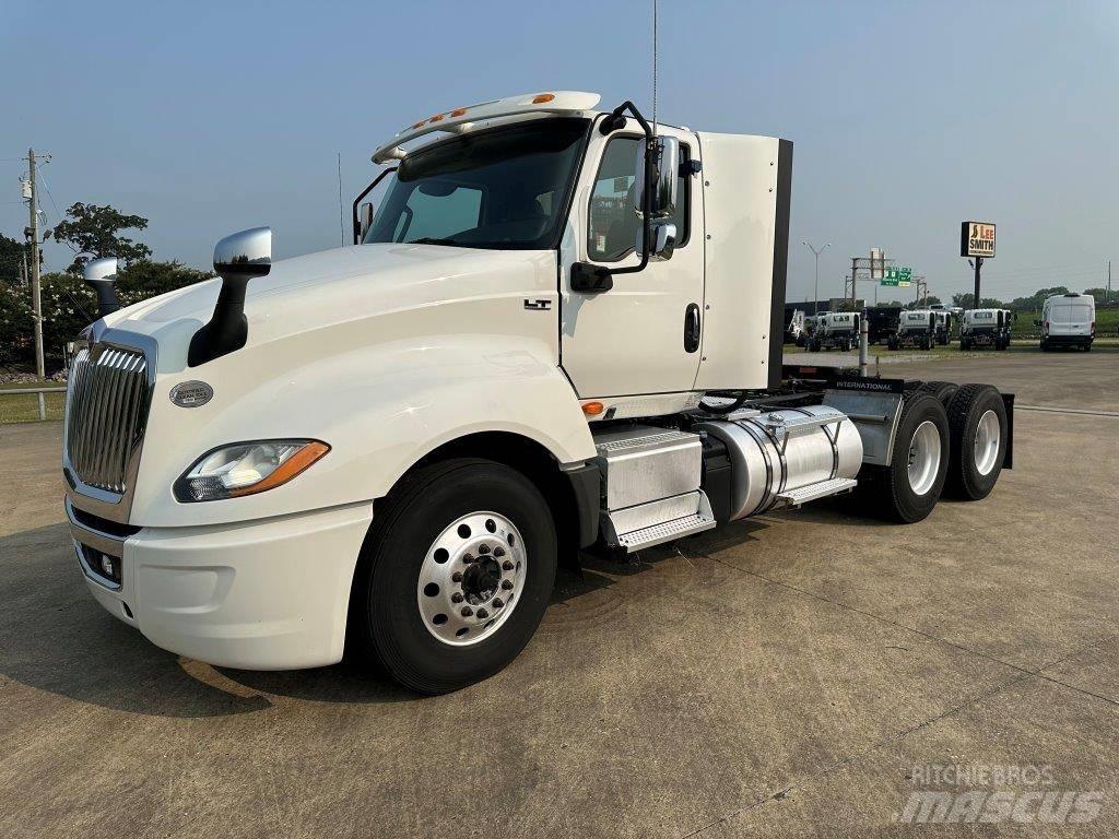 International LT Truck Tractor Units