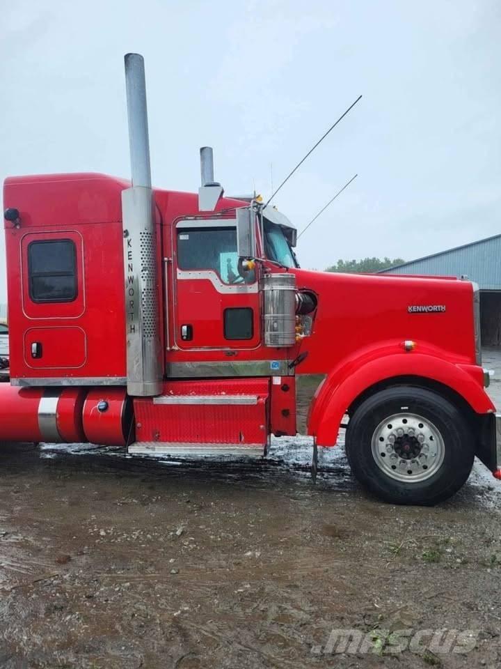Kenworth W 900 L Truck Tractor Units