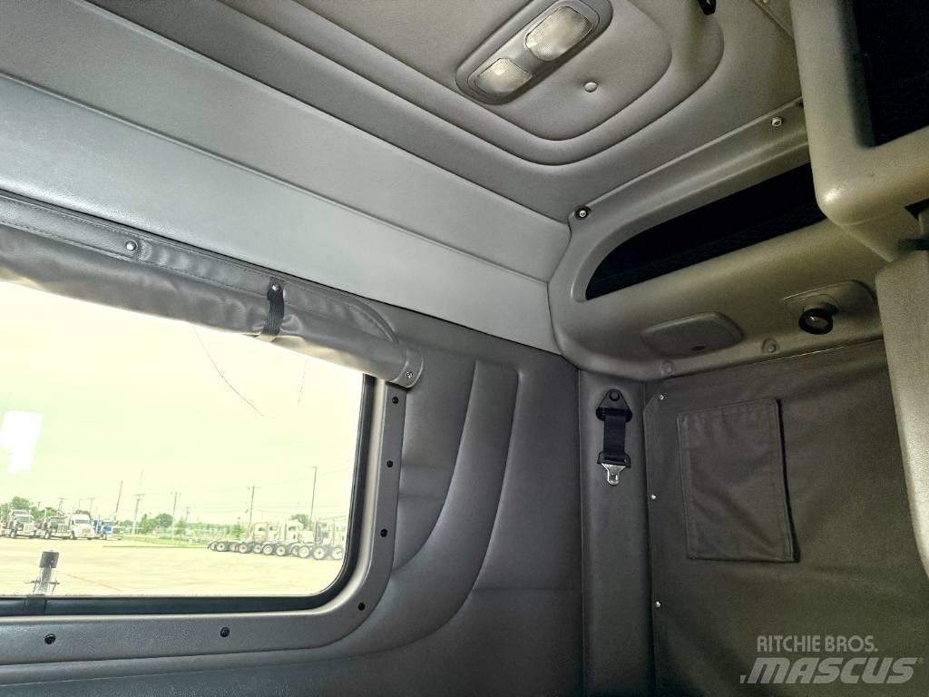 Peterbilt 389 Truck Tractor Units