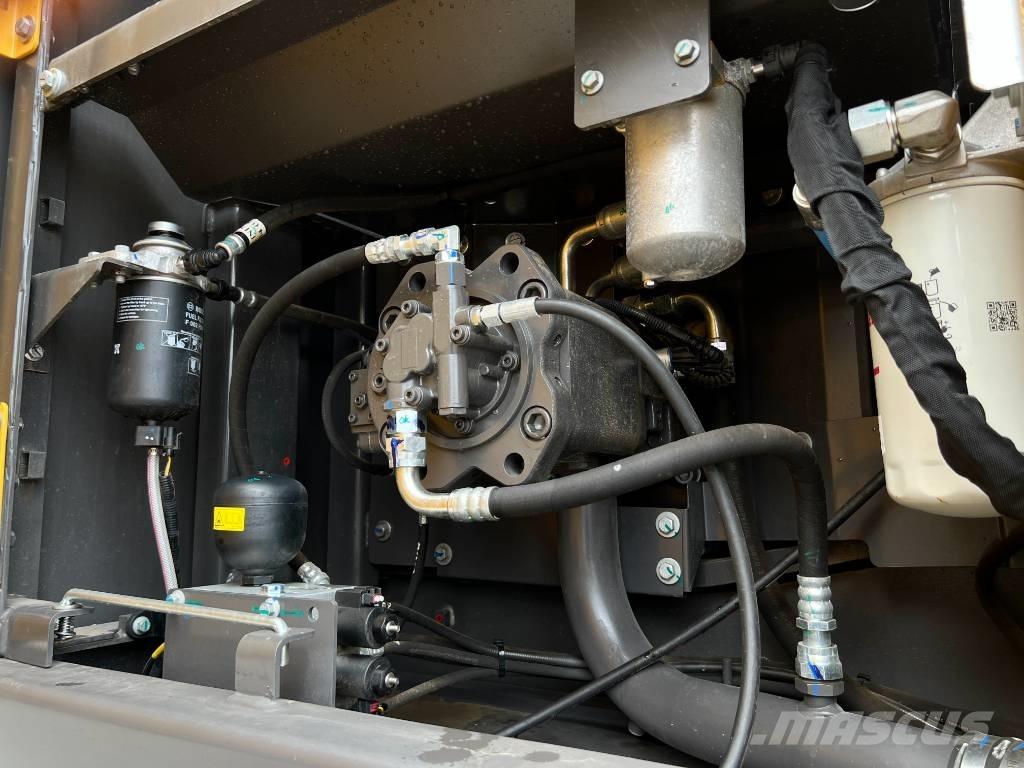 Volvo EC210 Crawler excavators