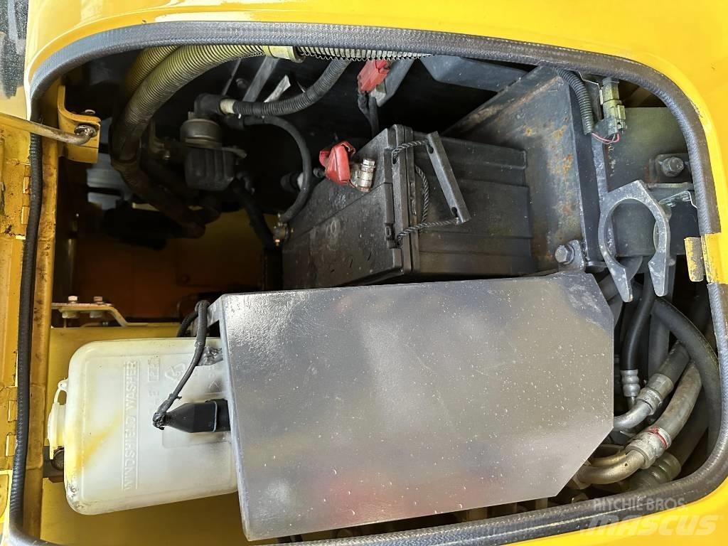 Komatsu PC56-7 Mini excavators < 7t