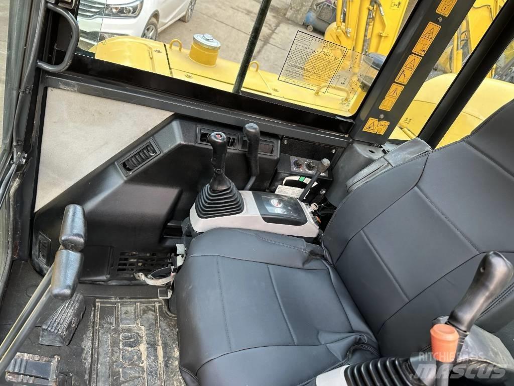 Komatsu PC56-7 Mini excavators < 7t