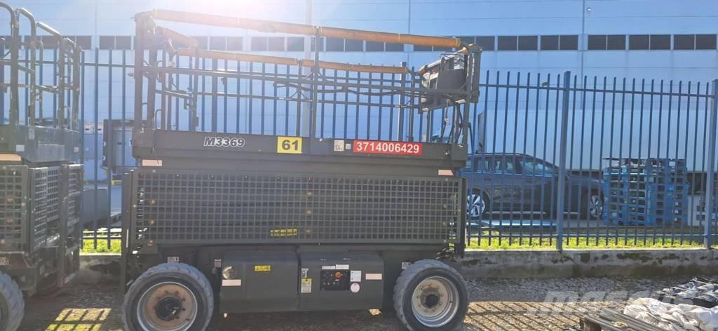 JLG M 3369 Scissor lifts