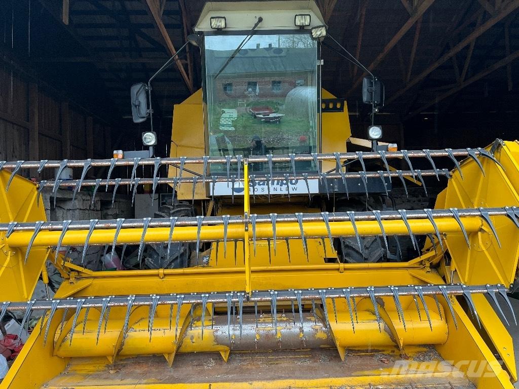 Sampo-Rosenlew 2050 Combine harvesters