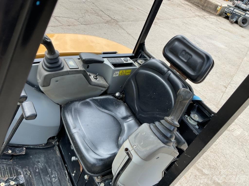 CAT 302.7 D CR Mini excavators < 7t