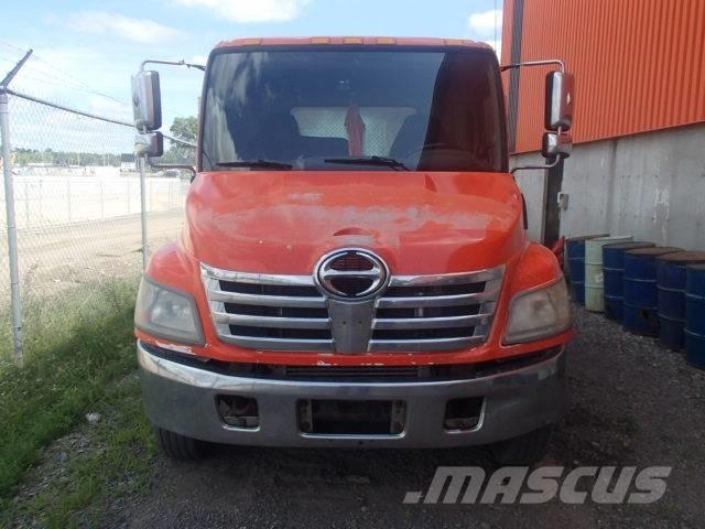 Hino 185 Flatbed/Dropside trucks