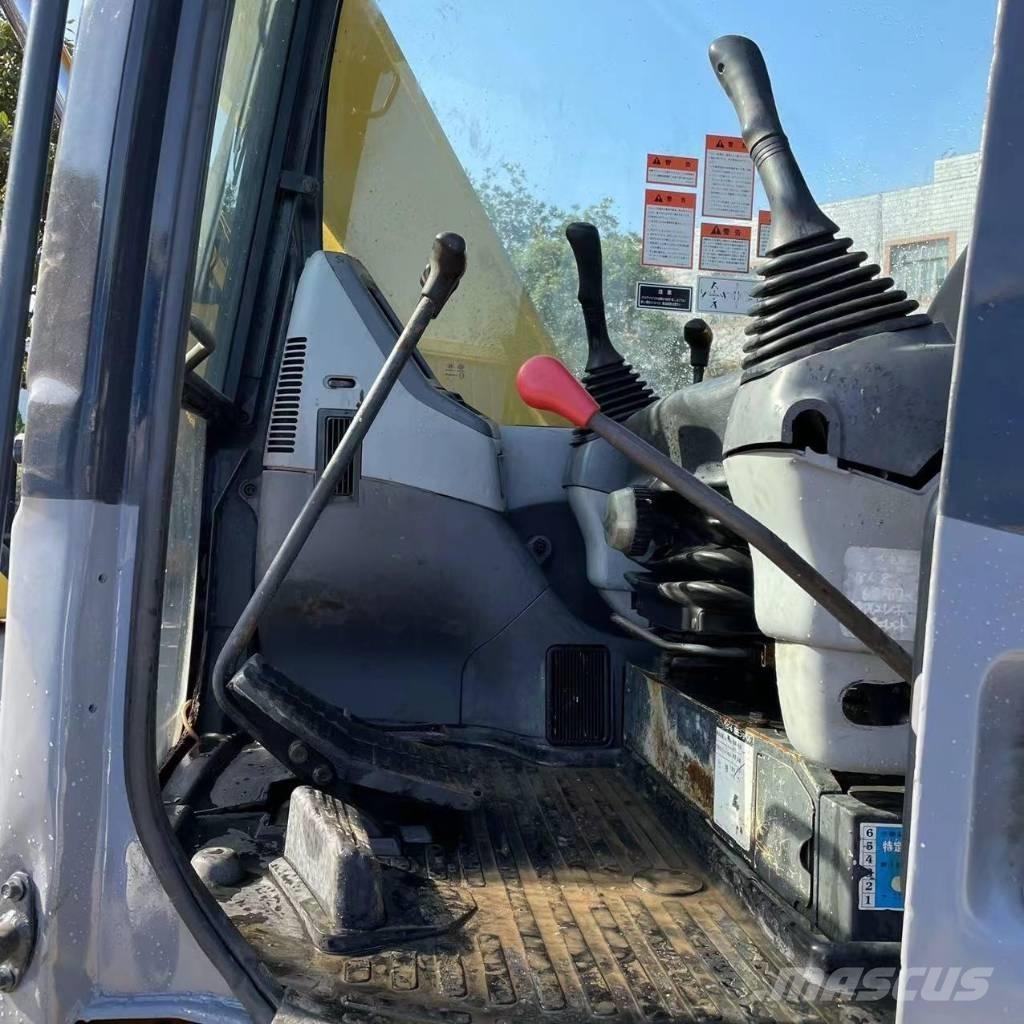 Komatsu PC 78 US Mini excavators < 7t