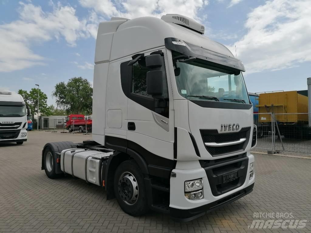 Iveco AS440ST/P Truck Tractor Units