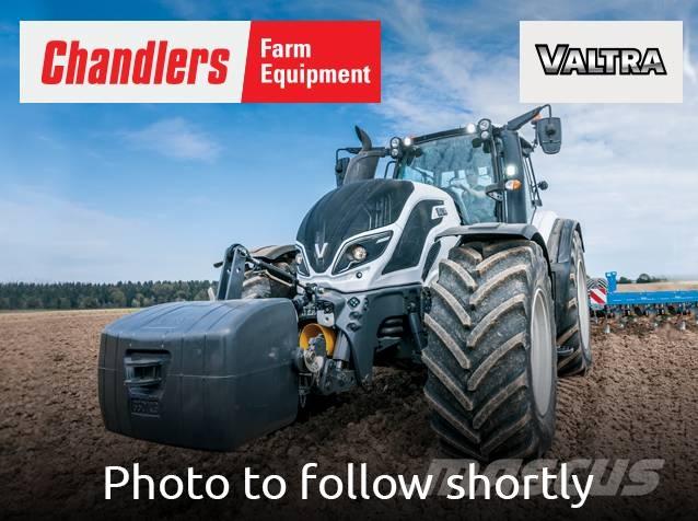 Valtra T 215 Tractors