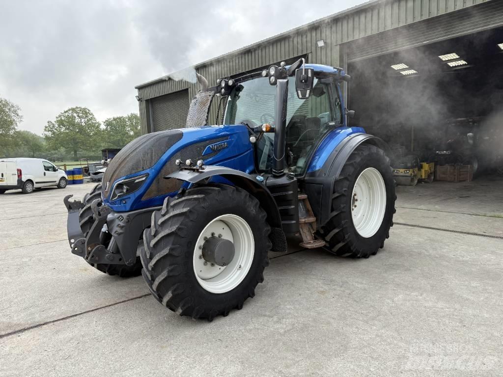 Valtra T 234 V Tractors