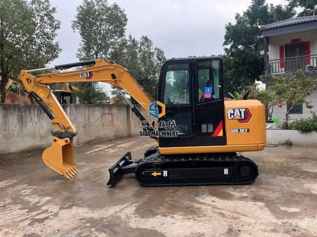 CAT 305.5E2 Crawler excavators