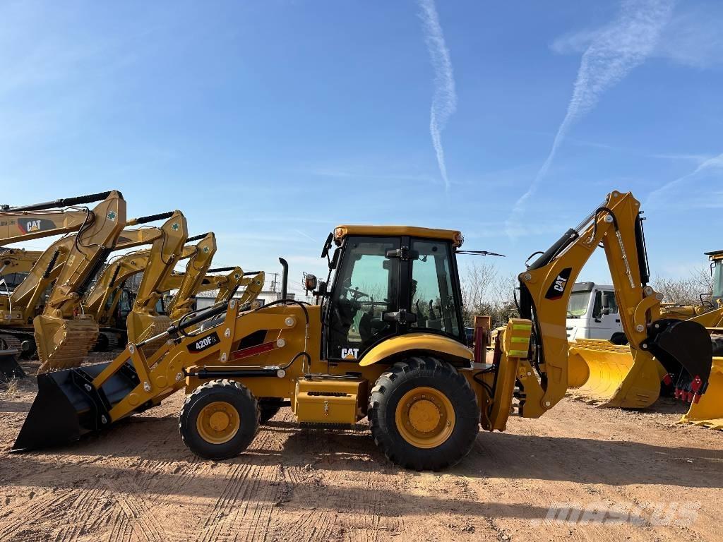 CAT 420 F2 TLB's