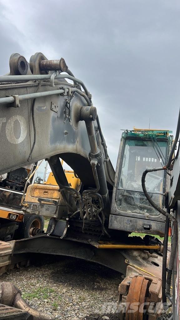 Volvo EC 360 L Brakes