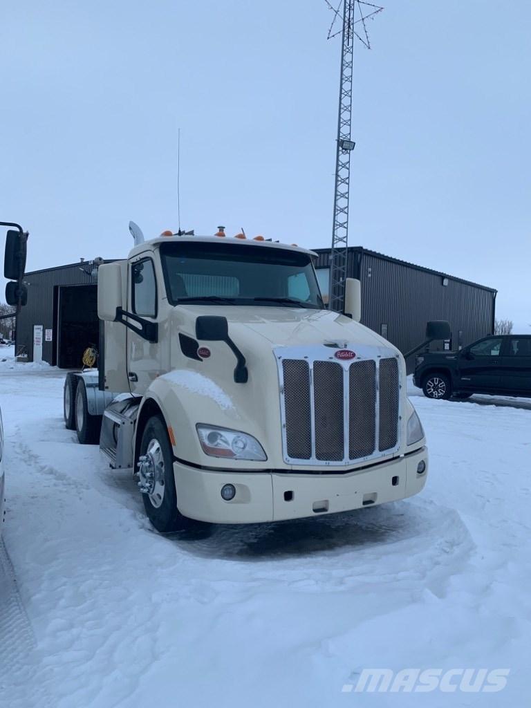 Peterbilt 579 Truck Tractor Units