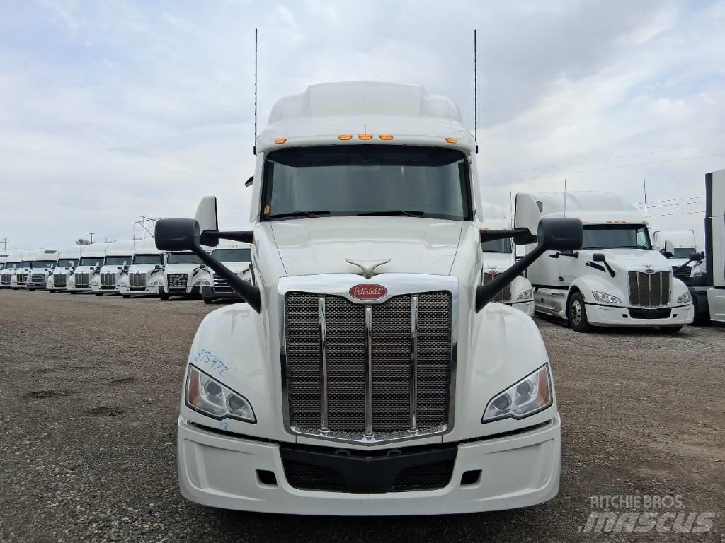 Peterbilt 579 Truck Tractor Units