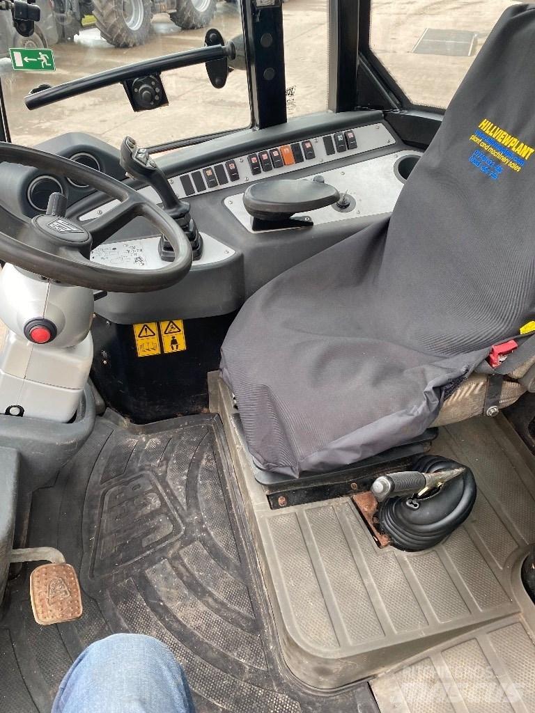 JCB TM 220 Farming telehandlers