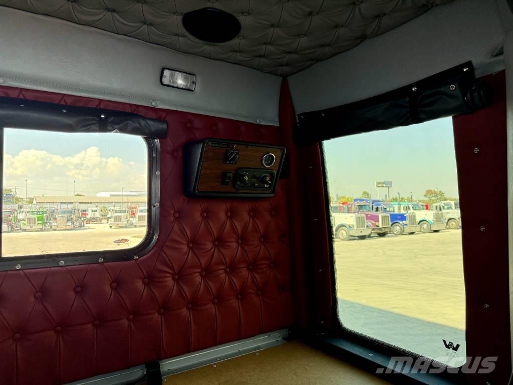 Western Star 4900 EX Truck Tractor Units