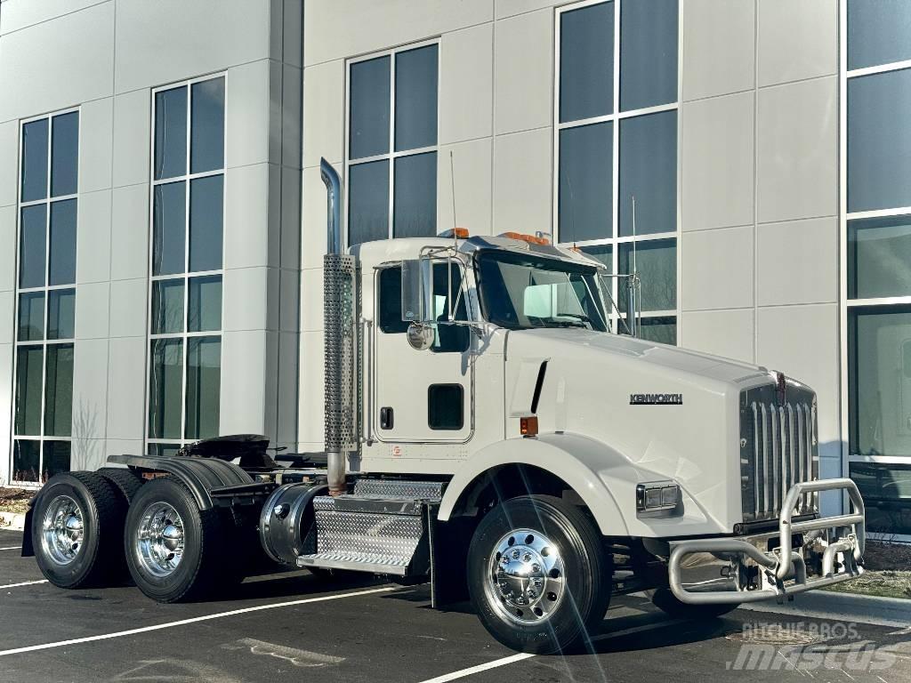 Kenworth T800 Truck Tractor Units