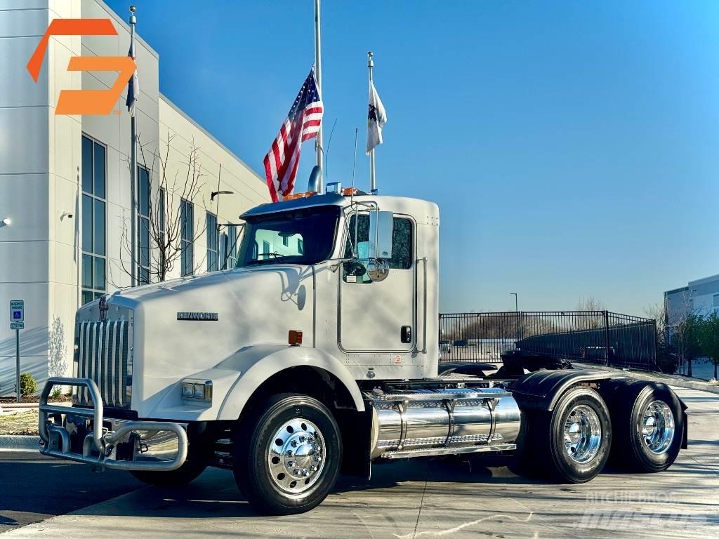 Kenworth T800 Truck Tractor Units