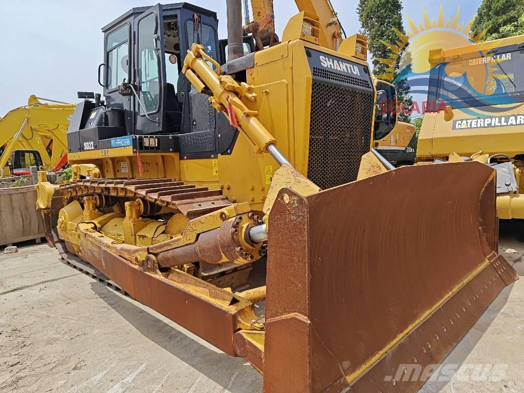 Shantui SD 22 Crawler dozers