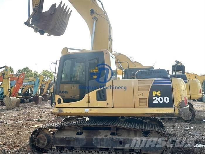 Komatsu PC200-8 Crawler excavators
