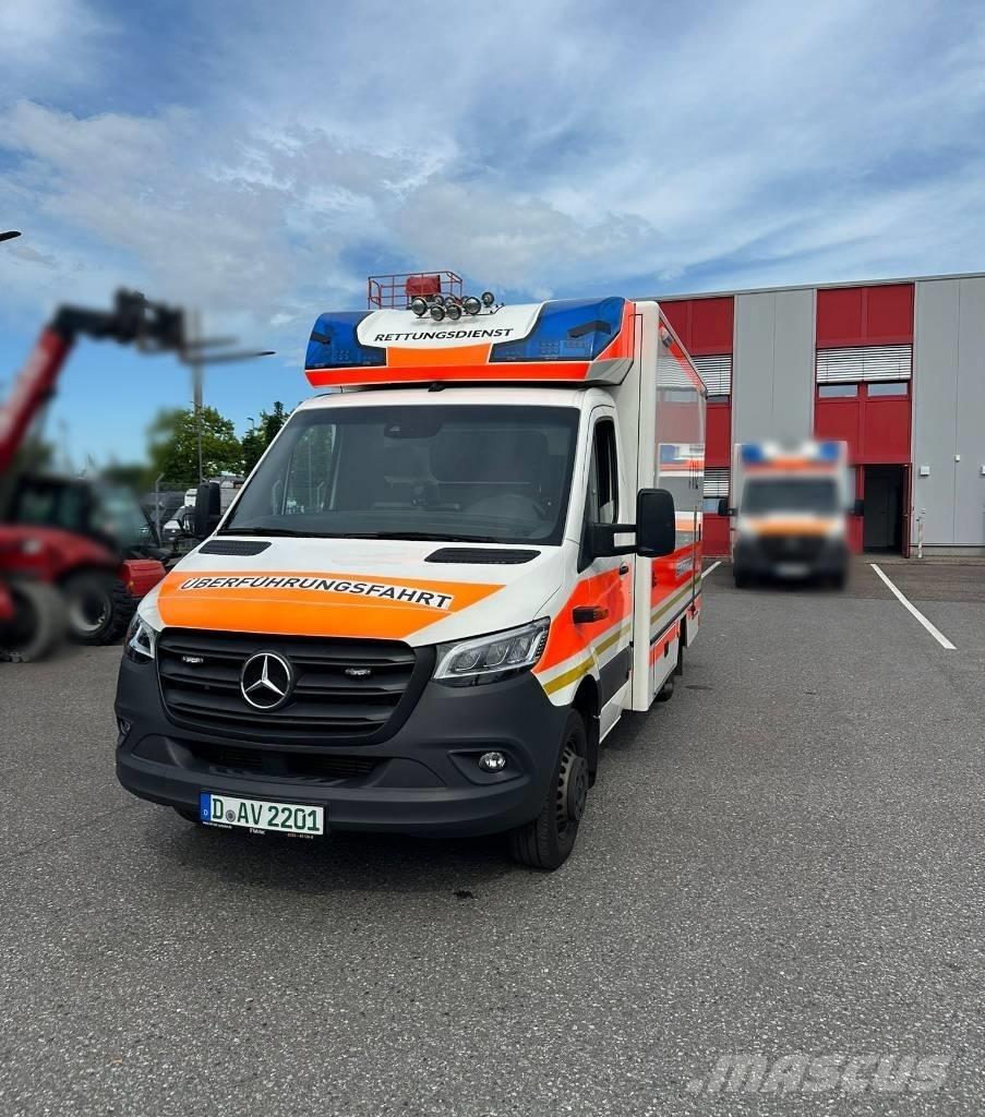 Mercedes-Benz 100 D Emergency vehicles
