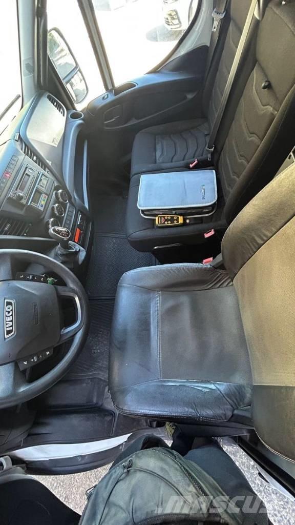 Iveco 70C 17 Panel vans