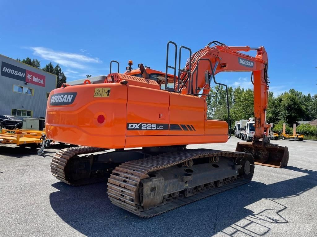 Doosan DX 225 LC-3 Crawler excavators