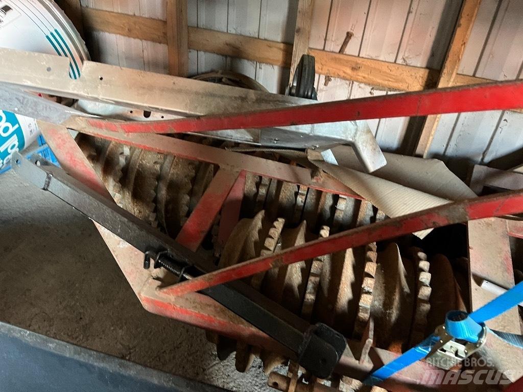 EOS Jyrä Farming rollers
